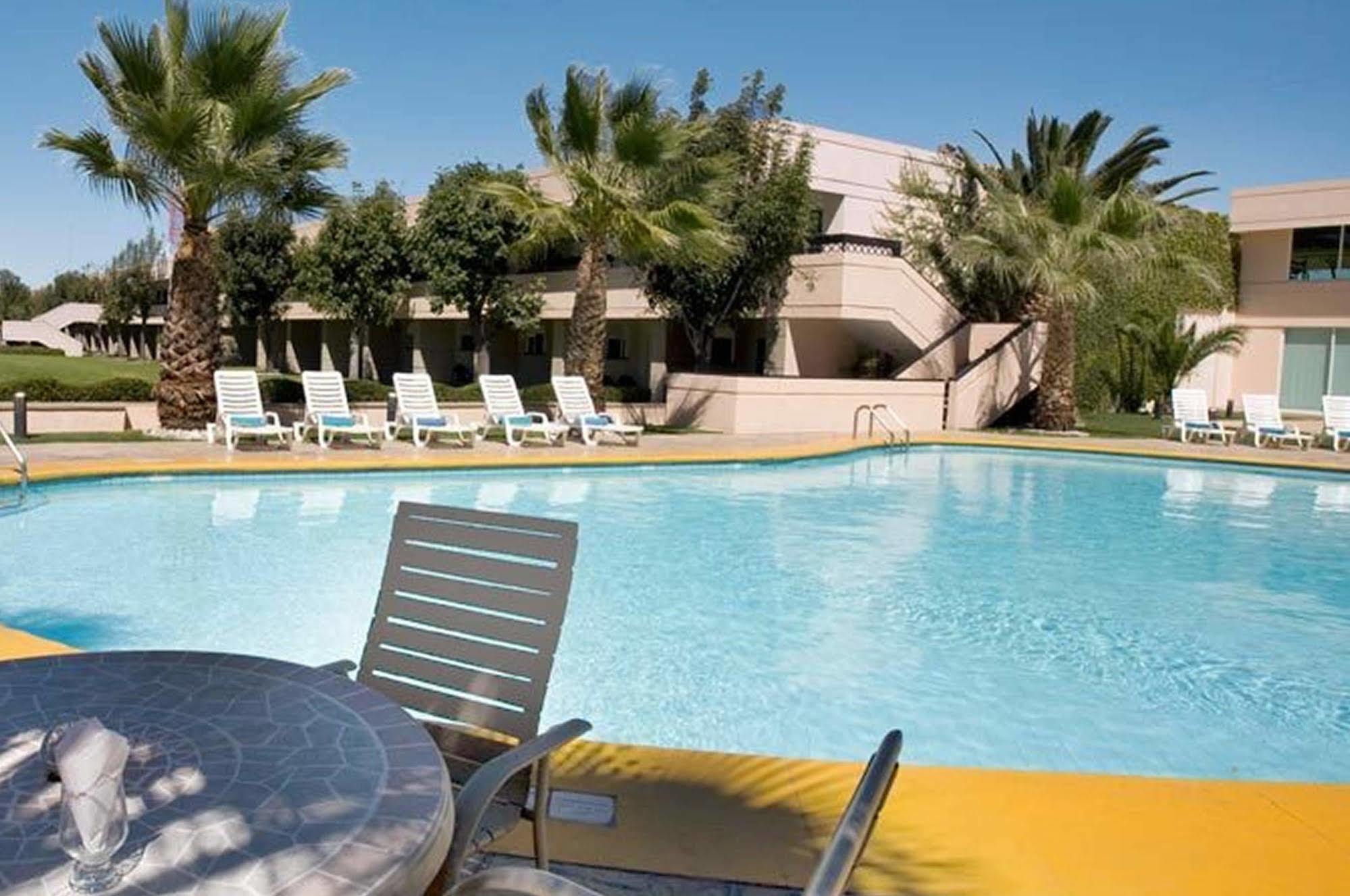 Fiesta Inn San Luis Potosi Glorieta Juarez Eksteriør billede